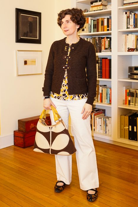 Patterned blouse, shoes and bag