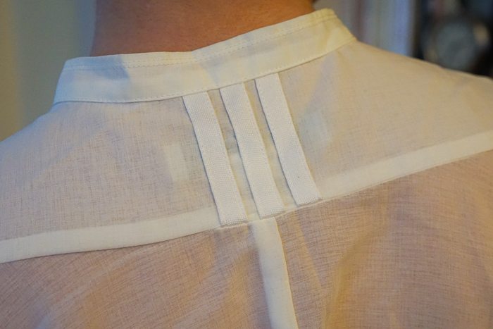 blouse detail
